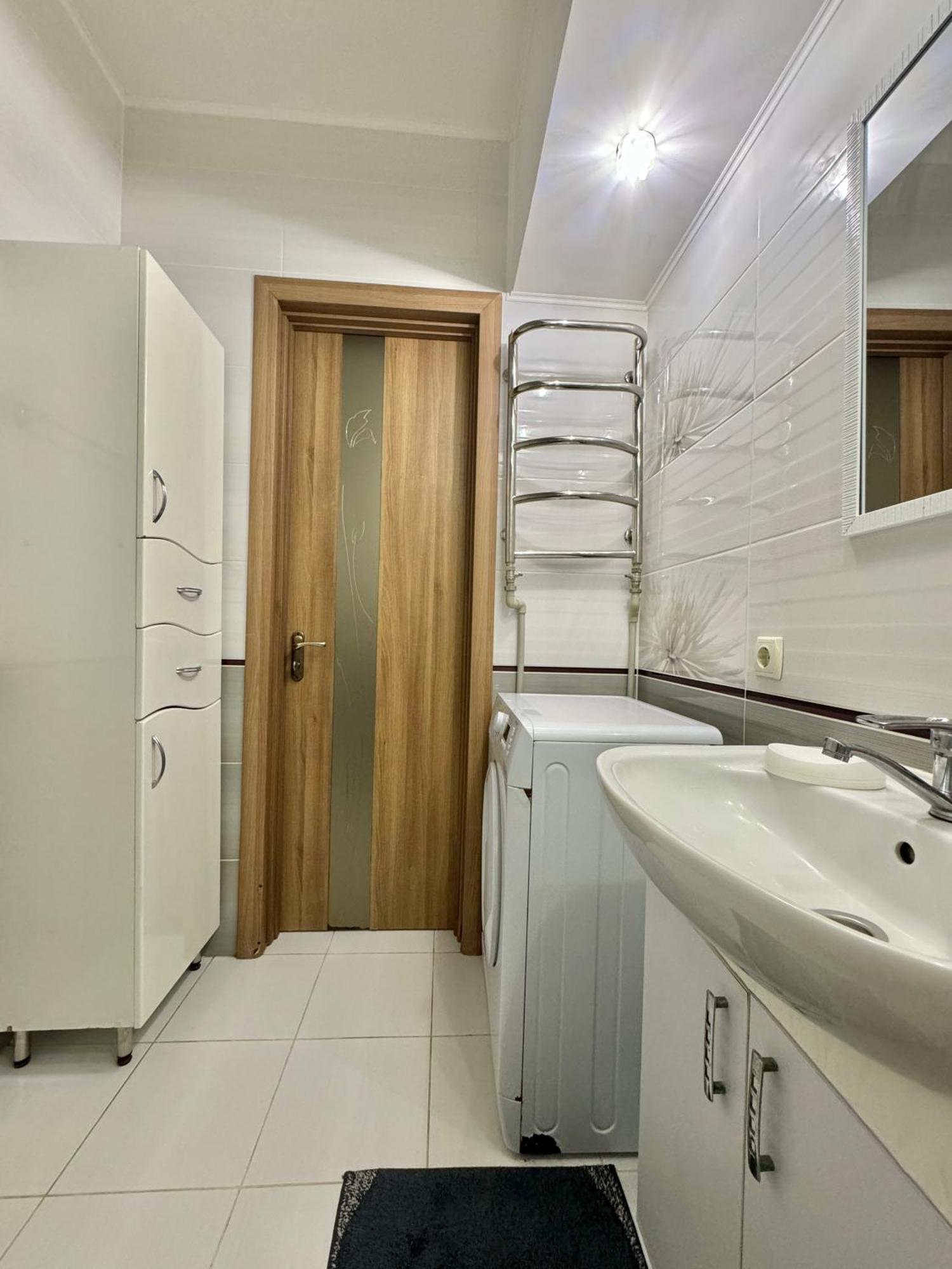 Apartpoltava 100 Квадратних Метрів Затишку В Серці Полтави, Корпусний Парк, Банківський Чек 外观 照片